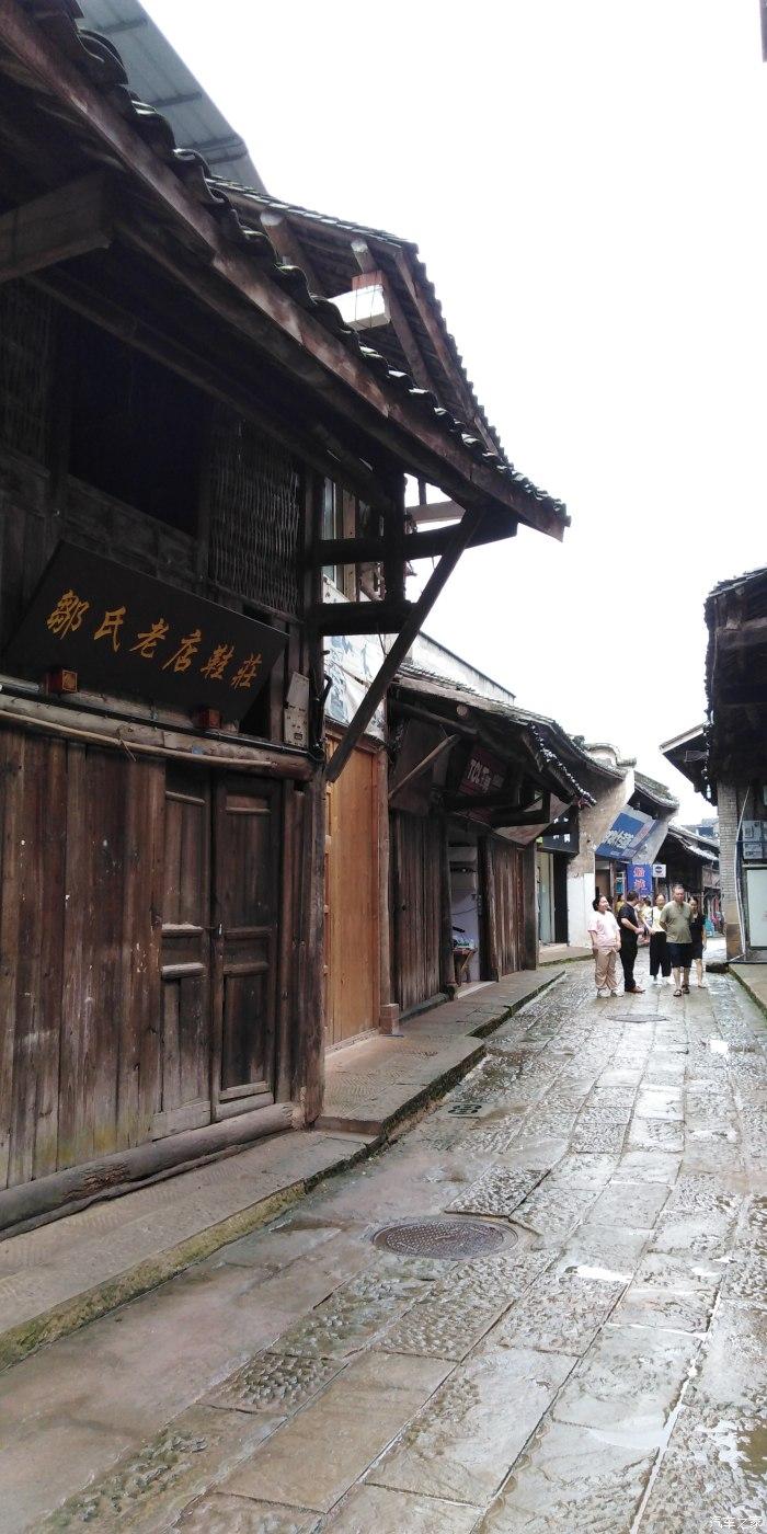 逃出诡异庄园