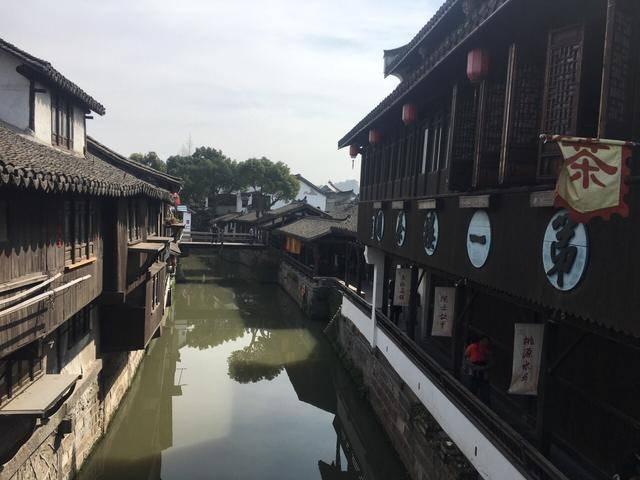 年薪百万,跳楼自杀:中国最暴利的产品,为何“逼死”90后天才?